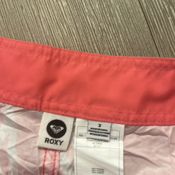 Roxy board shorts - Picture 3 of 4